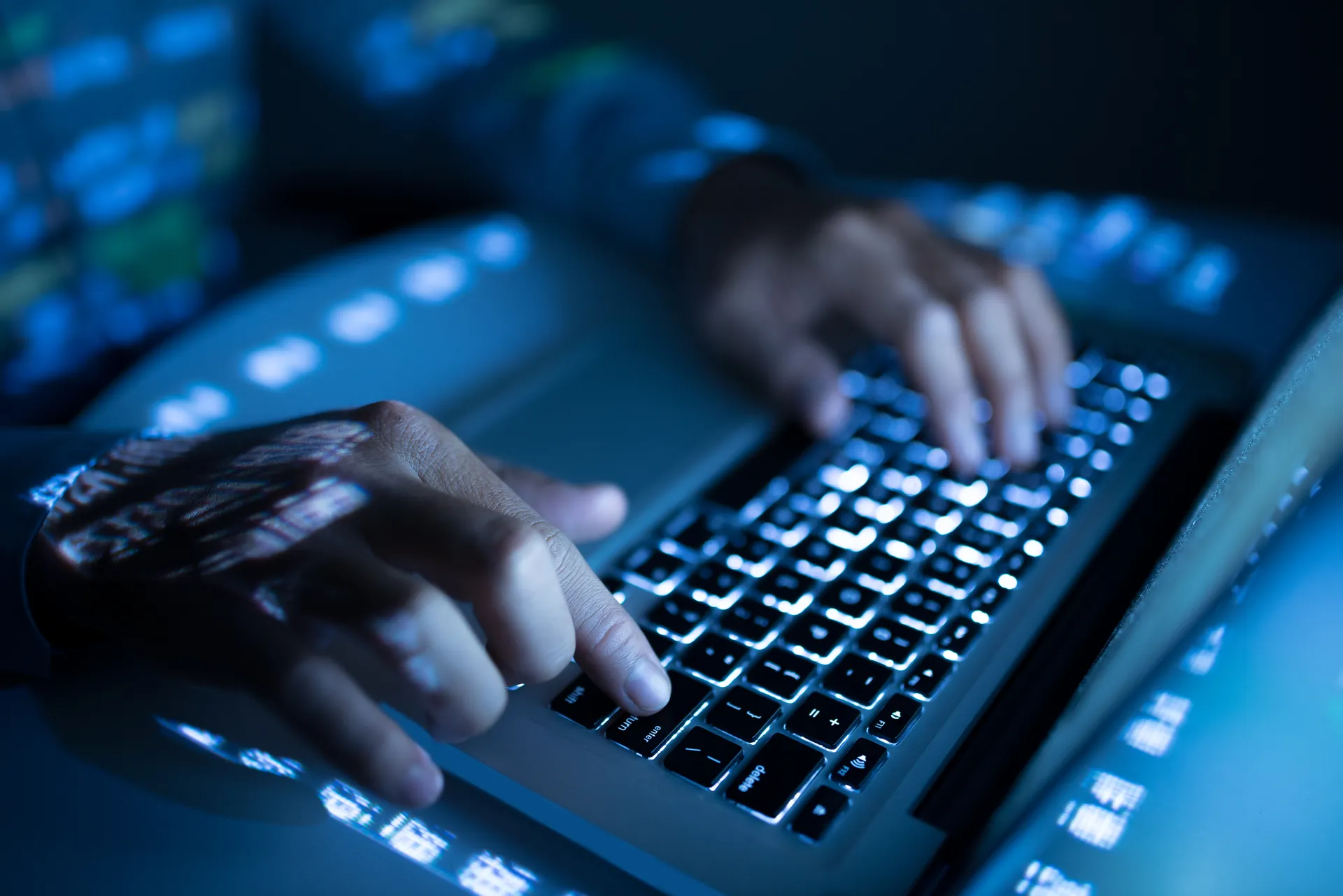 Teclado retroiluminado, tecnología de Grupo CMA